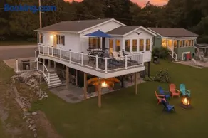 5 min to Colgate, Sleeps 8, Game Room, Sauna - Image 1