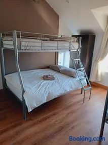Voyage Hostel - Beds & Ensuite Family Rooms with shared kitchen - Image 2