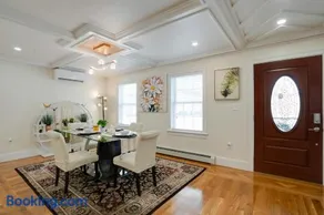 4 Mi to Revere Beach! Walkable Family Retreat - Image 3