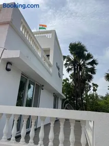 Classic Villa - Image 2