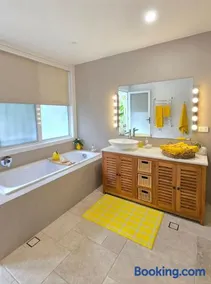 The Hideaway Boutique Guest House - Image 4