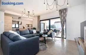 Luxurious Home In Biograd Na Moru With Sauna - Image 2