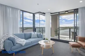 North Horizon City View Apartment - Image 1