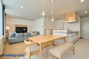 Suzuran Haus - Image 1