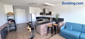 Studio cosy design avec piscine, 8mn de la mer à pied - Image 2