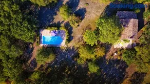 La Maison des Chênes - Piscine et grand terrain arboré dans une ambiance bucolique. - Image 1