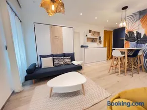 THE PALM central Paris - Comfort and air conditioning in the 9th - Image 2
