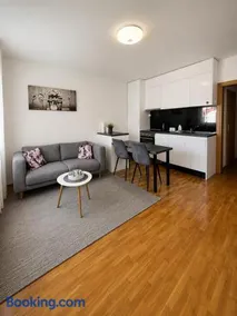 Apartment Check In Zagreb Maksimir-free parking - Image 1