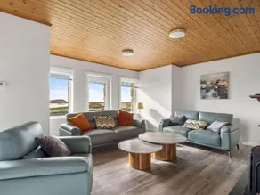 Lake House Mannin, Ballyconneely - Image 2