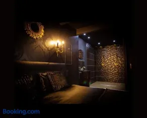 L'évéa Suite Romantique Spa & Sauna - Image 1