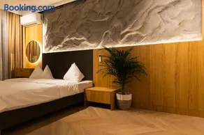 Copal Residence - Image 1