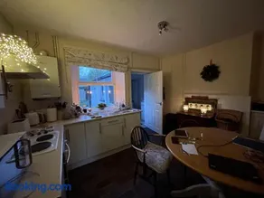 Cosy Cottage - Image 4