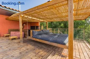 Villa LÂO, 220m2, insolite luxe, immersion asiatique, Vue exceptionnelle, Spa, Sauna, Piscine, lit géant suspendu, massages, etc - Image 4