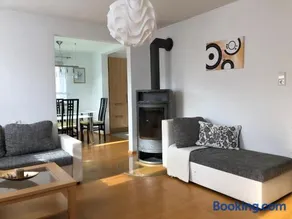 Große Wohnung mit 2 Schlafzimmern - Image 2