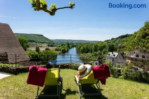Au coeur de Beynac, superbe maison du XIVe siècle avec jardin panoramique - Image 4