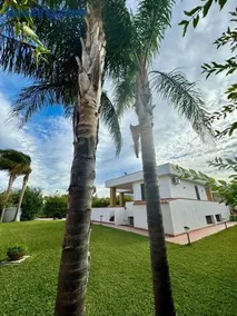 Villa Capri Holiday Home - Image 1