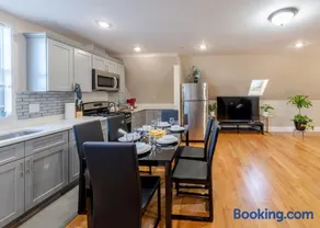 233-3 - 4BR Boston - Comfortable Family Stay near Park Zoo - Image 4