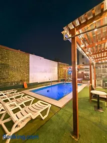 CASA HOSPEDAJE RICARDO PALMA con PISCINA - Image 4
