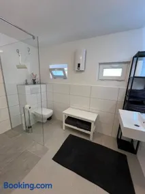 Schöne helle Wohnung - Image 3