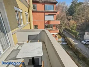 Executive 1BR flat, city center - Hammer 2 - Image 2