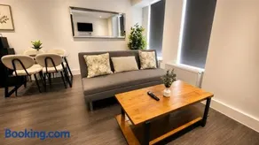 Watford Central 1BR - Sleeps 4 - Near Harry Potter - Image 1