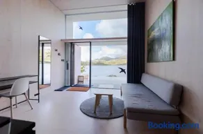 Oceanview Mini-House - Stunning Views - Image 3