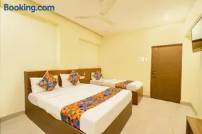 FabHotel Nakshatra Grand - Nr LB Nagar Metro Station - Image 2