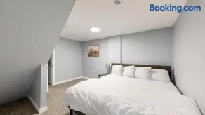 Cozy Lower Affordable Apartment great for families - Image 3