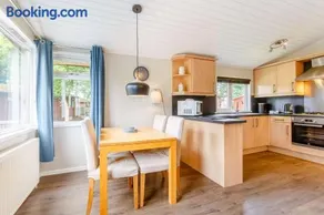 Kingham Lodge - Image 4