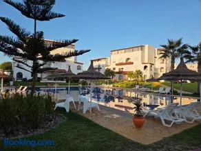 Charmant appartement en résidence piscine - Image 2
