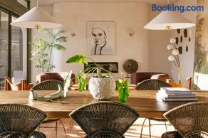 Basq House - Image 2