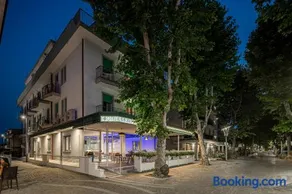 Hotel Niagara - Image 1