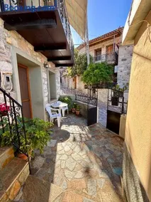 Diamanti Stone House - Image 3