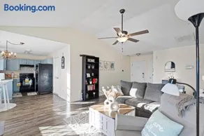 Gonzalez's Cozy Shack - Image 4