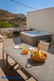 Casa Kastella, private jacuzzi & BBQ facilities! - Image 3