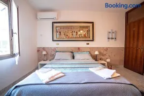 B&B LELLA - Image 1