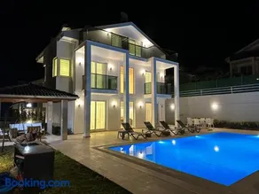 Sunshine Villa - Image 4