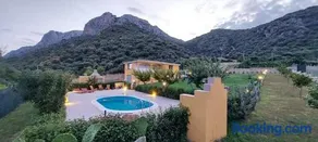 Indipendente con PISCINA USO ESCLUSIVO Internet illimitato - Image 1