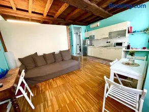 Smart living room and bedroom in Brera district - Image 3