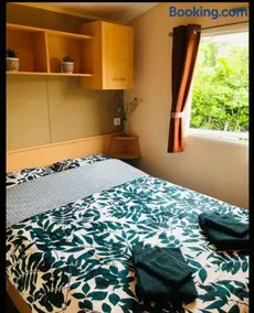 Nessy's Place (sta caravan) - Image 2