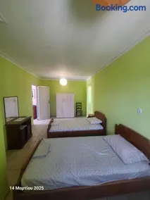 Happy House - Image 4