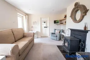 Apple Cottage -- Luxury Stay at Bellingham Estate - Image 3