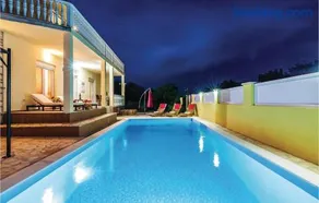 Four-Bedroom Holiday Home In Polaca - Image 4