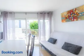 Residencial Costamar next Bcn, 50m beach with swimming pool - Image 4