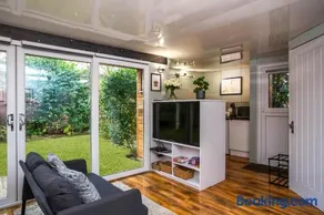 Bright & Unique Loft Studio - Harrogate Hideaway - Image 4