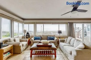 Cozy Carmet Cottage - Image 1