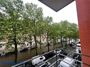 Cosy 2 Bedroom Apartment in City Center - Image 3