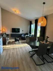 Casa 3 - Image 1