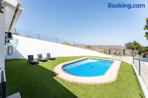 Cortijo Ariza Sea Views - Image 5