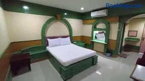 MP Inn - Image 1